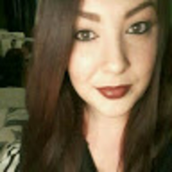 Meet your Posher, Kursty - Picture 1 of 1